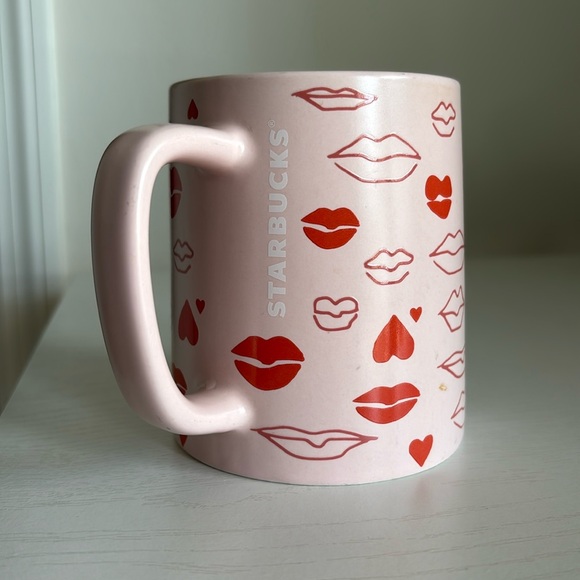 Starbucks 2020 Pink Red Lips Hearts Valentines Coffee Mug Cup Kissing Love - Picture 1 of 13